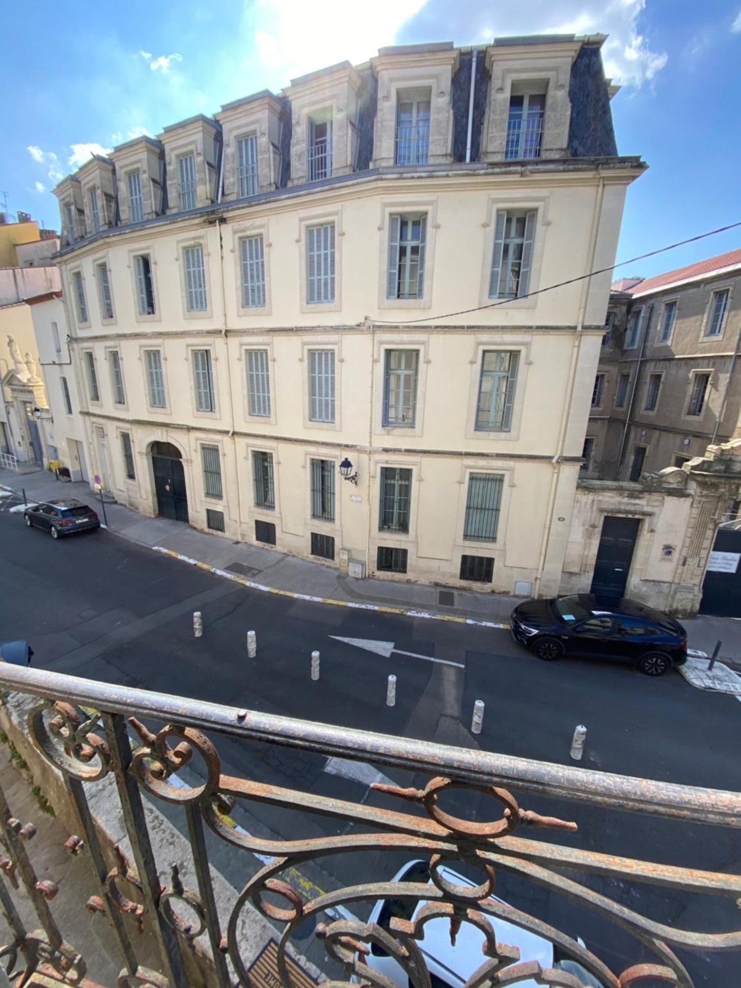 Charming Cosy In Town Centre Beziers