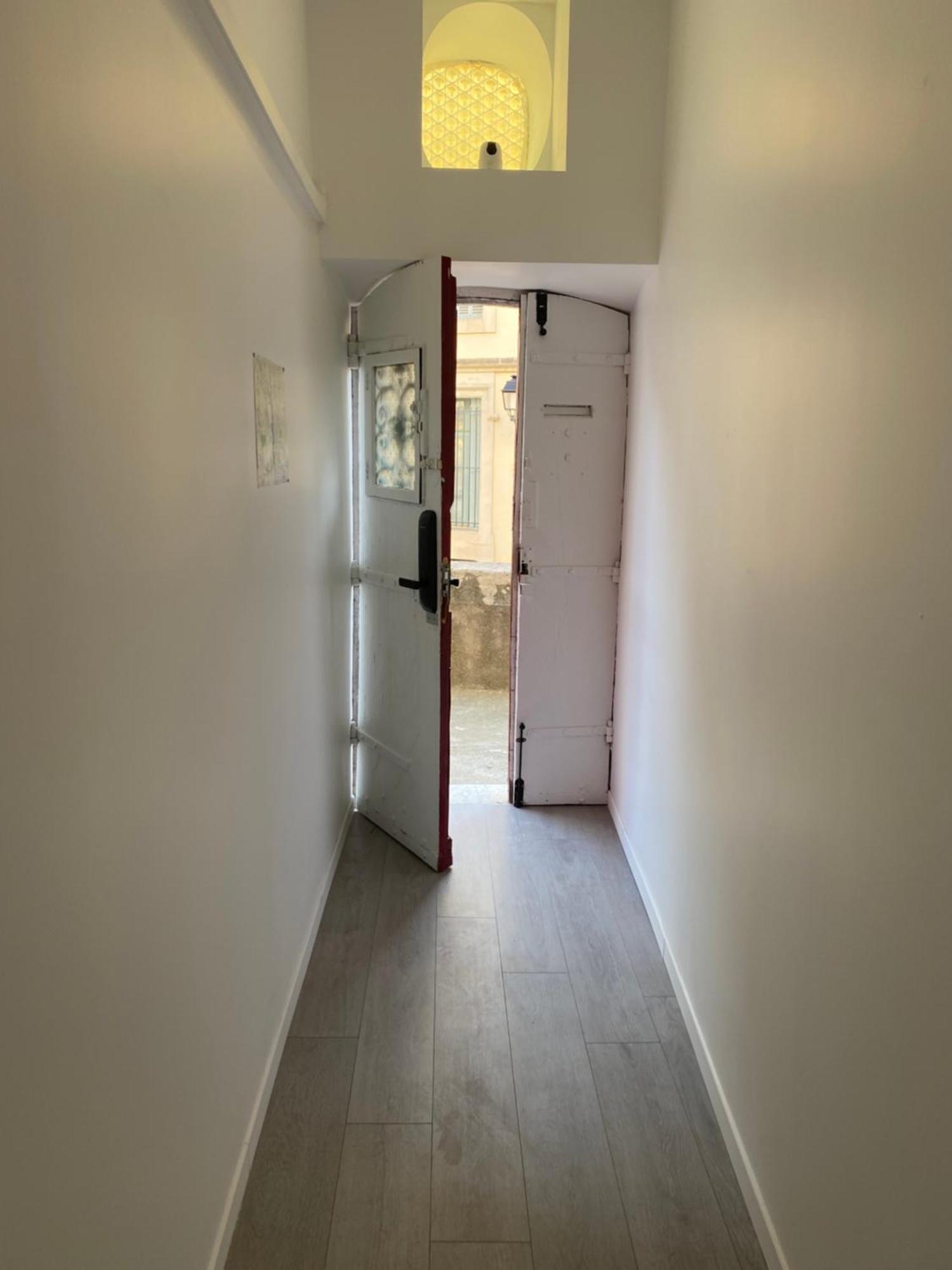 Apartment Charming Cosy In Town Centre Beziers