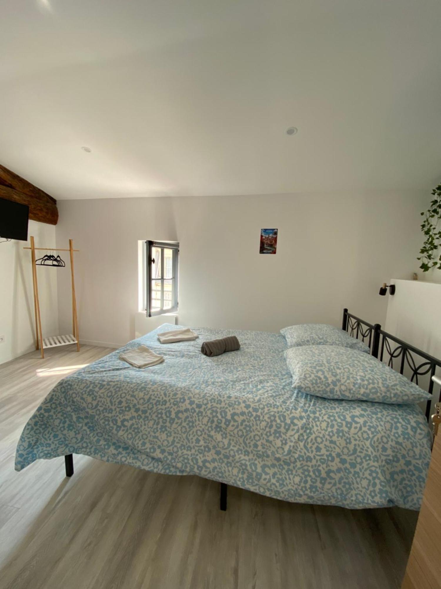 Charming Cosy In Town Centre
